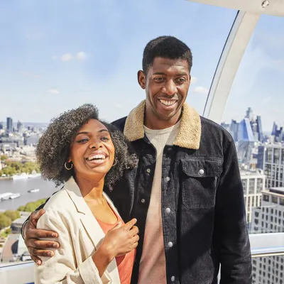 Couple enjoying the cupid's pod at the London Eye