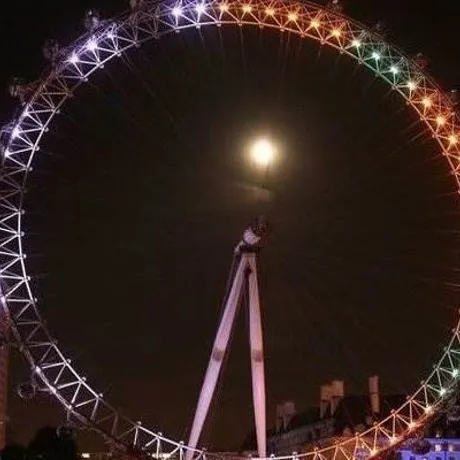 London Eye lit up for rugby
